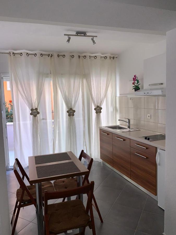 Niko Apartment Baska Voda Bagian luar foto